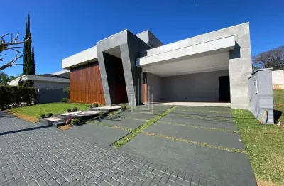 Casa térrea à venda no condomínio porto madero em foz do iguaçu.