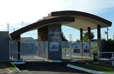 Terreno à venda no condomínio araras em foz do iguaçu.