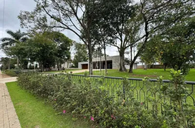 Casa térrea de alto padrão à venda no condomínio chácara natureza em foz do iguaçu.