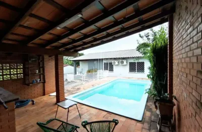 Casa à venda na área 2 em cidade do leste - paraguai