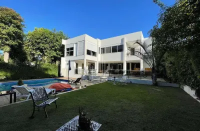 Sobrado à venda no condomínio paraná country club em hernandarias - py.