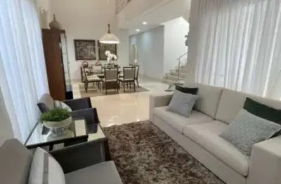 Casa com 4 quartos à venda na Avenida Érico Preza, 64, Jardim Itália, Cuiabá