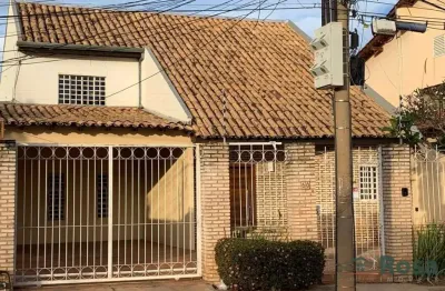 Sobrado comporta até 8 salas comerciais , próximo ao jardim cuiabá e miguel sutil cuiabá - ca6004