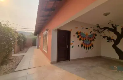 Casa térrea com 3 quartos sendo 01 suíte no jardim shangri-la, próximo a fernando correa e carmindo de campos cuiabá - ca6779