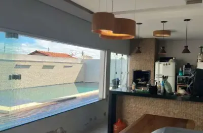 Casa com 3 quartos à venda na Rua Santa Terezinha, 77, Ikaray, Várzea Grande