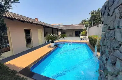 Casa térrea á venda com 3 quarto(s) sendo 1 suíte master, próximo ao centro de várzea grande. - 23921