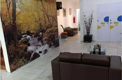 Sobrado comercial com 330m2 , 9 salas ,6 banheiros e 3 vagas em santa cecília. oportunidade para investidores
