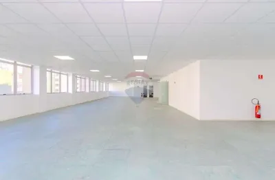 Sala comercial a menos de 150 m da avenida paulista!