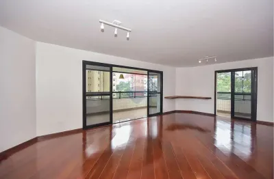 Vendo  r$ 850.000,00 luxo e conforto na vila andrade: 3 suítes com closets mais 1 quarto home office na vila andrade, 229 m² útil, excelente valor
