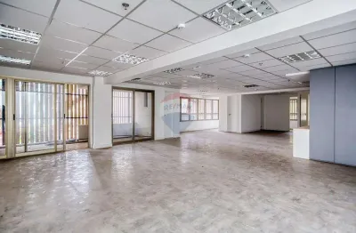 Vende Conjunto Comercial de Alto Padrão em Perdizes — Rua Turiassú, 446 | 318 m² | 7 vagas | R$ 3.250.000