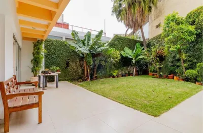 Vende-se casa sofisticada com 523m2, 5 dormitórios, 3 suítes e 5 vagas, r$ 3.900.000, rua dr. manoel maria tourinho, perdizes / pacaembu