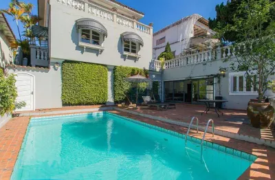 Casa de seus sonhos no prestigiado pacaembu com piscina e churrasqueira