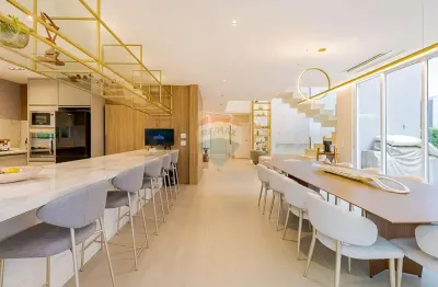 Luxo e tranquilidade em casa no condomínio genêsis 1 em alphavilhe. porteira fechada