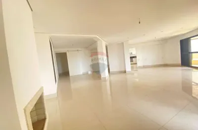 Apartamento  para locação com 3 suítes, 4 vagas de garagem na vila suzana, de 242m²