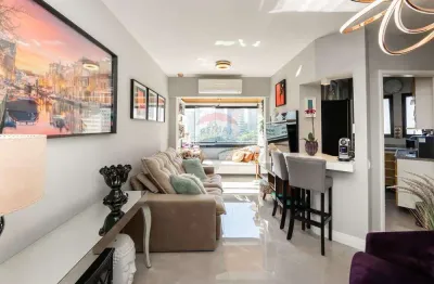 Apartamento à venda com 1 dormitório na Vila Suzana, 42 m2 e 1 vaga!