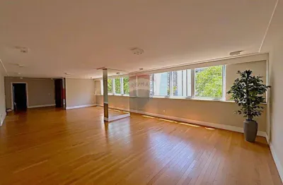 Apartamento para alugar nos Jardins: 303 m², 3 suítes, escritório, home theater, ar condicionado em todos ambientes, 3 vagas - R$ 45.000,00 pacote