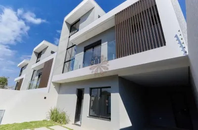 Casa com 3 quartos à venda na Rua Sílvio Zanatta, 262, Santo Inácio, Curitiba por R$ 1.100.000