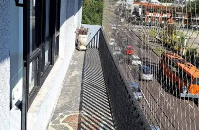 Lindo , amplo e  ensolarado apartamento no mercês com 145 m2.