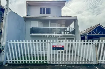 Casa com 4 quartos à venda na Rua Tibagi, 18, Centro, Guaratuba