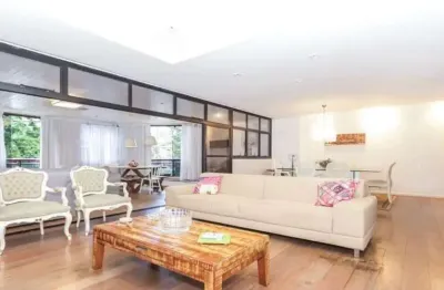Oportunidade única! Apartamento de luxo à venda no Recreio dos Bandeirantes, Rio de Janeiro-RJ: 3 quartos, 2 suítes, 3 banheiros, 2 vagas de garagem e 188m².