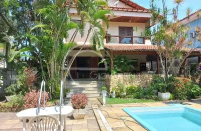 Impecável casa em condomínio à venda na barra da tijuca, rio de janeiro-rj: 4 quartos, 1 suíte, 3 banheiros, 2 vagas, 410m².