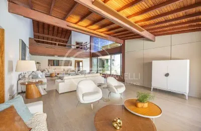 Mansão de 7 quartos na barra da tijuca: 7 suítes, 3 salas, 14 banheiros, 8 vagas e 1.900m² de puro requinte!