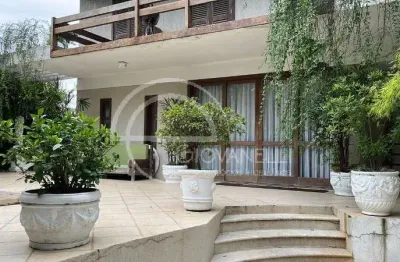 Casa em condomínio de luxo na barra da tijuca - 4 quartos, 2 suítes, 3 salas, 5 banheiros, 2 vagas, 301m² - rio de janeiro-rj