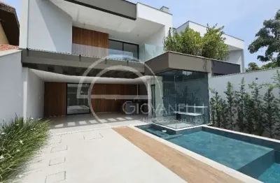 Casa em condomínio fechado com 4 quartos à venda na Rua Benjamim Magalhães, 28, Barra da Tijuca, Rio de Janeiro