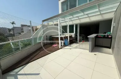 Alugue já sua cobertura de luxo na barra da tijuca, rio de janeiro: 3 quartos, 3 suítes, 5 banheiros, 1 vaga, 225m².