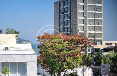 Cobertura duplex 4 quartos no jardim oceânico - reformada e com energia solar