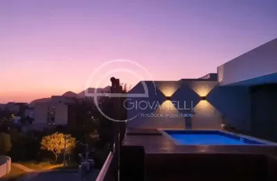 Cobertura linear reformada 3 suítes no recreio, 201m² com piscina, sauna, espaço gourmet, próxima à praia e ao parque chico mendes