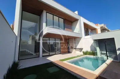 Casa contemporânea triplex no condomínio villa blanca, 4 quartos, 275m², terraço, piscina, lazer completo e segurança 24h