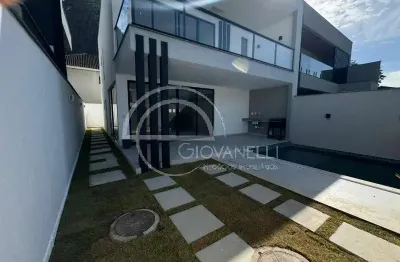 Casa em Condomínio de Luxo em Vargem Pequena, RJ - 4 quartos, 4 suítes, 5 banheiros, 214m²