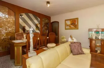 Apartamento á venda no campo belo, com 3 dormitórios, sendo 1 suíte e 2 vagas.
