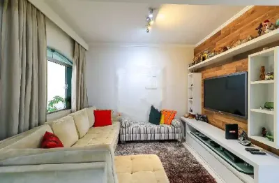 Sobrado à venda 255m² sendo 4 dormitórios, 3 banheiros sendo 01 suíte e 3 vagas   super quadra morumbi com 255m², 4 quartos e 3 vagas
