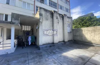 Casa em terreno -exclusividade em endereço super nobre e consolidado no jardim botânico