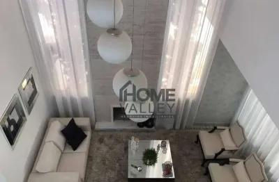 Casa sobrado com 3 suítes, closet, hidromassagem, piscina, situada em condomínio, valinhos