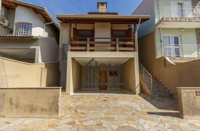 Casa com 2 quartos, sendo 1 suíte com closet, escritório, localizada no condomínio mirante do lenheiro, valinhos, à venda