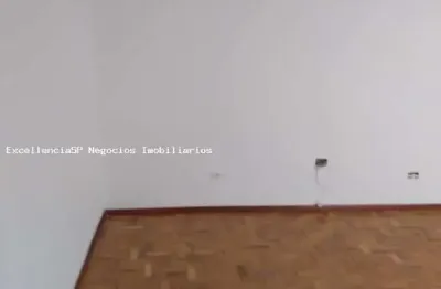 Apartamento à venda na Rua Altinópolis, 157, Água Fria, São Paulo