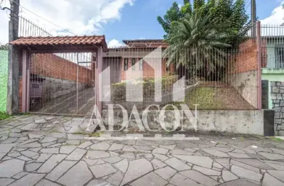 Casa com 3 quartos para alugar na Rua Pedro Souza, 156, Vila João Pessoa, Porto Alegre