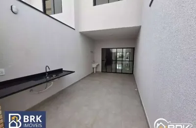 Sobrado Novo com 3 Suítes, Churrasqueira e 2 Vagas na Vila Antonina