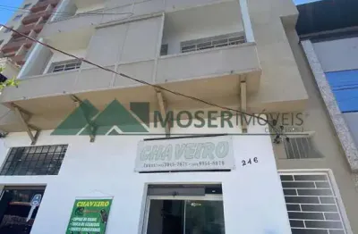 Apartamento com 2 quartos para alugar, 88.00 m2 por r$ 1950.00 - centro - curitiba/pr