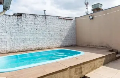 Casa com piscina à venda no bairro parque da matriz - cachoeirinha/rs