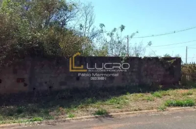 Terreno à venda no Vale do Igapó, Bauru 