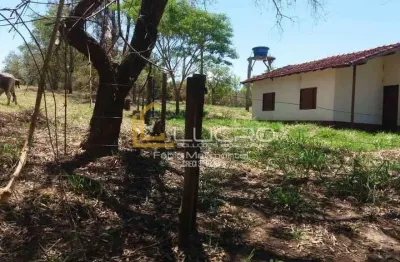 Chácara / sítio com 2 quartos à venda na Zona Rural, Arealva 