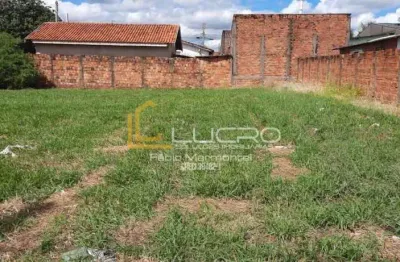 Terreno à venda no Jardim Solange, Bauru 
