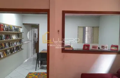 Casa à venda no Parque Viaduto, Bauru 