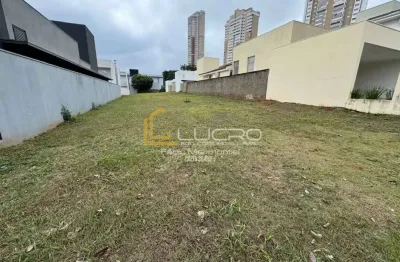 Lote com 360 m² em residencial villaggio iii, bauru - sp