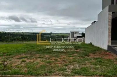 Terreno à venda no Guestier Residencial Boutique, Piratininga 