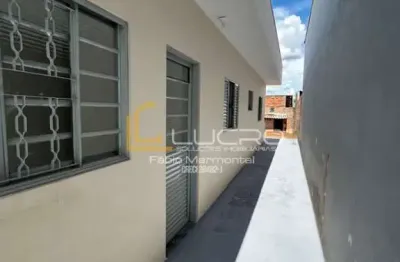 Casa para venda com 40 m² e 2 quartos em Parque Santa Cândida, Bauru - SP